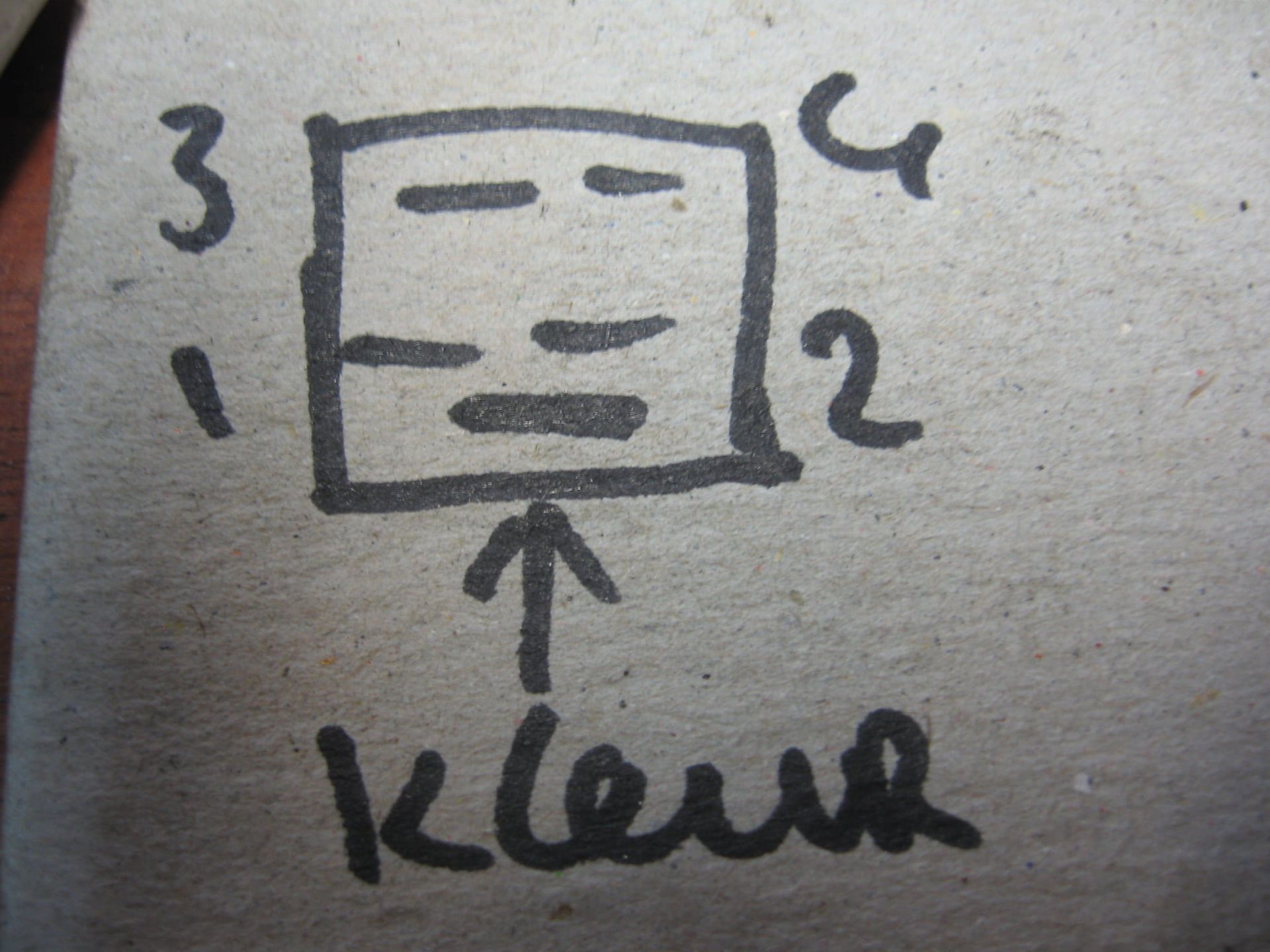 Zwart , 4h7,omron 1261D9 , relais maak 1-2	TR1