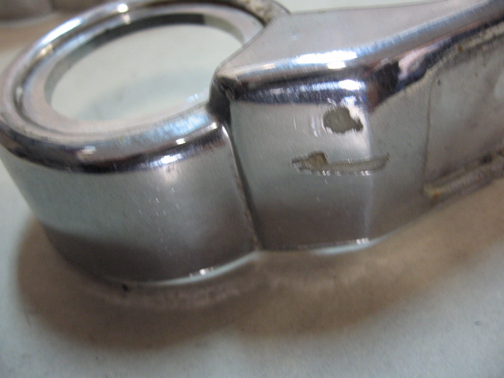 sierkap voorvork zonder  naam // gsx400e gs450 		51871-44220 (1)