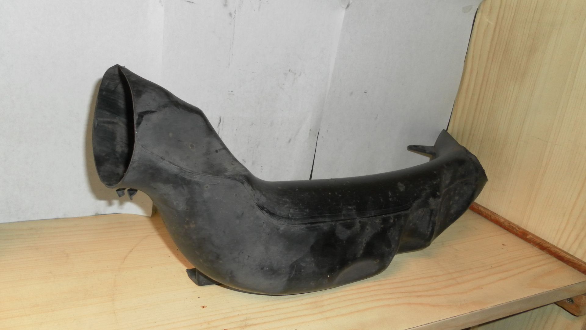 air duct left , luchtinlaat links	R1100rt 95-2002 , r1150rs 01-04 , r1150rt 00-06	46631341953	13711341953