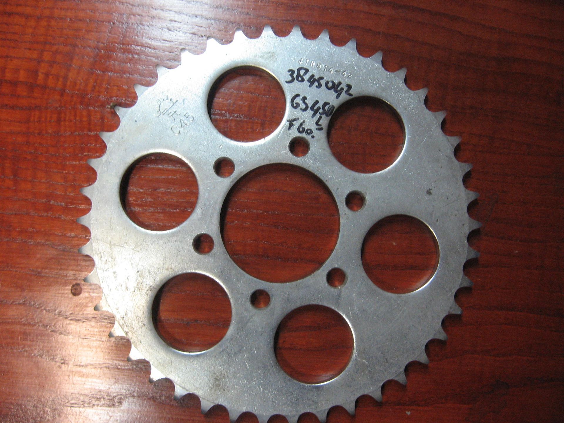 Achterkettingwiel / achtertandwiel	jtr814.42 (2)