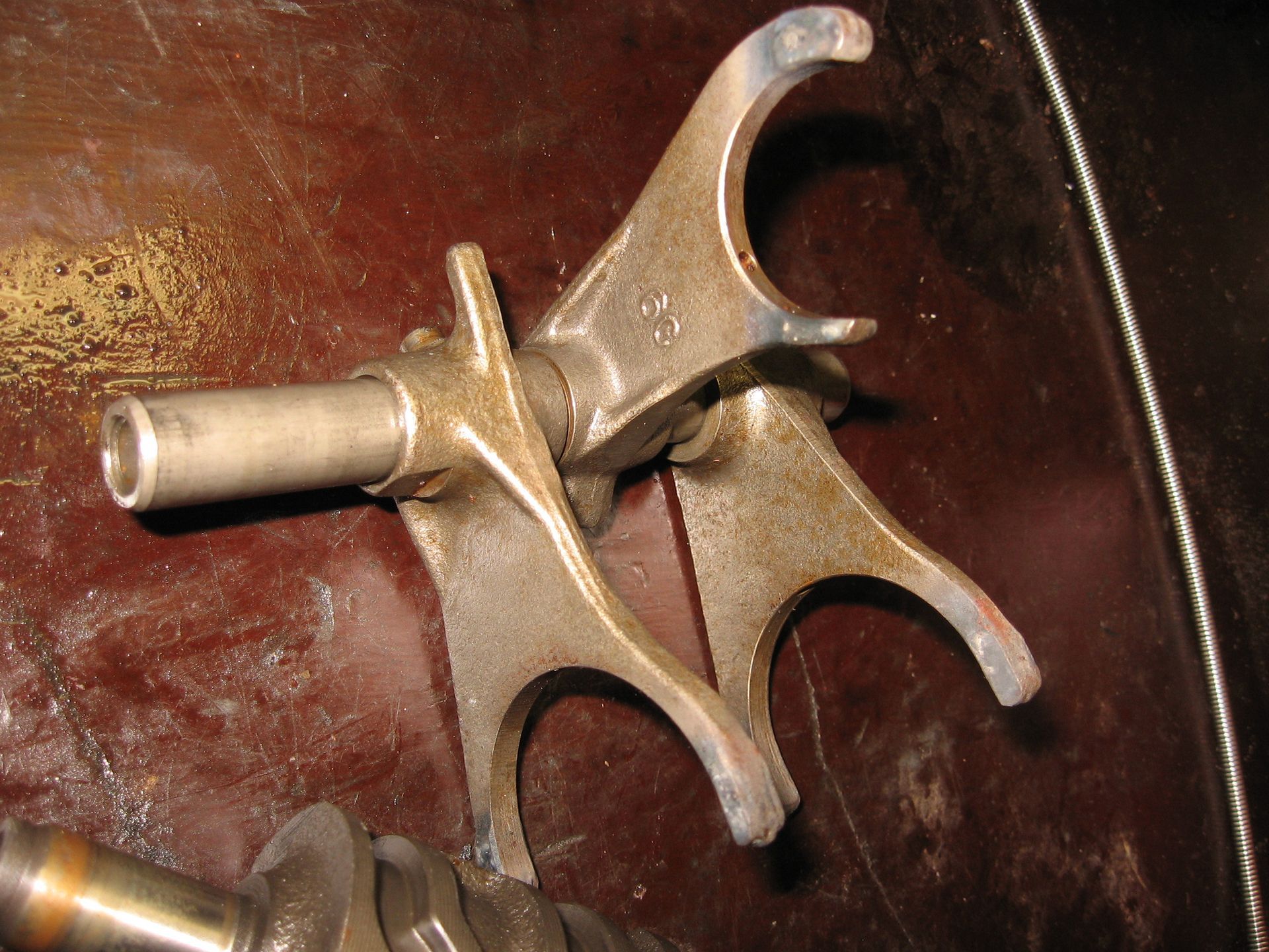 schakelwals met schakelvorken	Vf1000f 84 , vf750f 1984 , vf700 84-85	24300-MB6-000 , 24211-MB0-870 , 24212-MB6-000 , 24213-MB6-000 ,  	24300-MB6-000