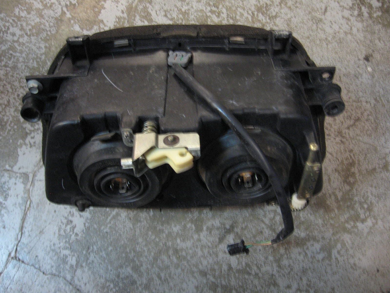 koplamp 	St1100   1991-2003	33100-mt3-611	33100-mt3-671 (2)