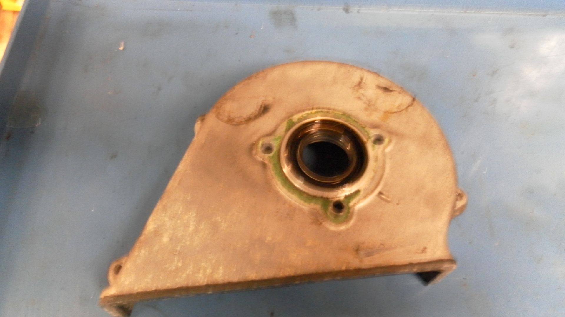 holder camshaft , rechter achterkant  huis nokkenasriem	St1100  91-03	14521-MT3-300