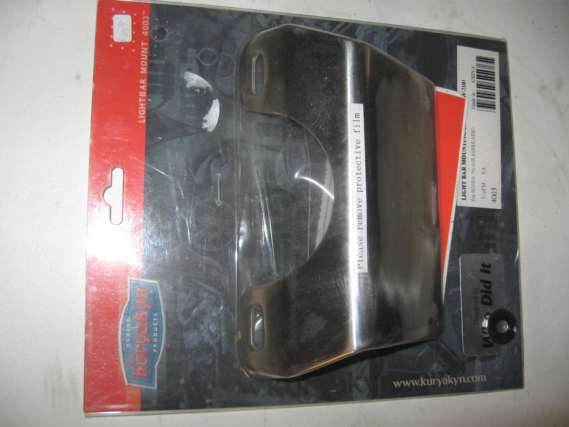 adapter voor monteren van spotlampbeugel ( ook nodig 4001,5001 )kuryakyn	4003// vt750c2 ace,vt1100c2 ace , vt1100c3 Aero