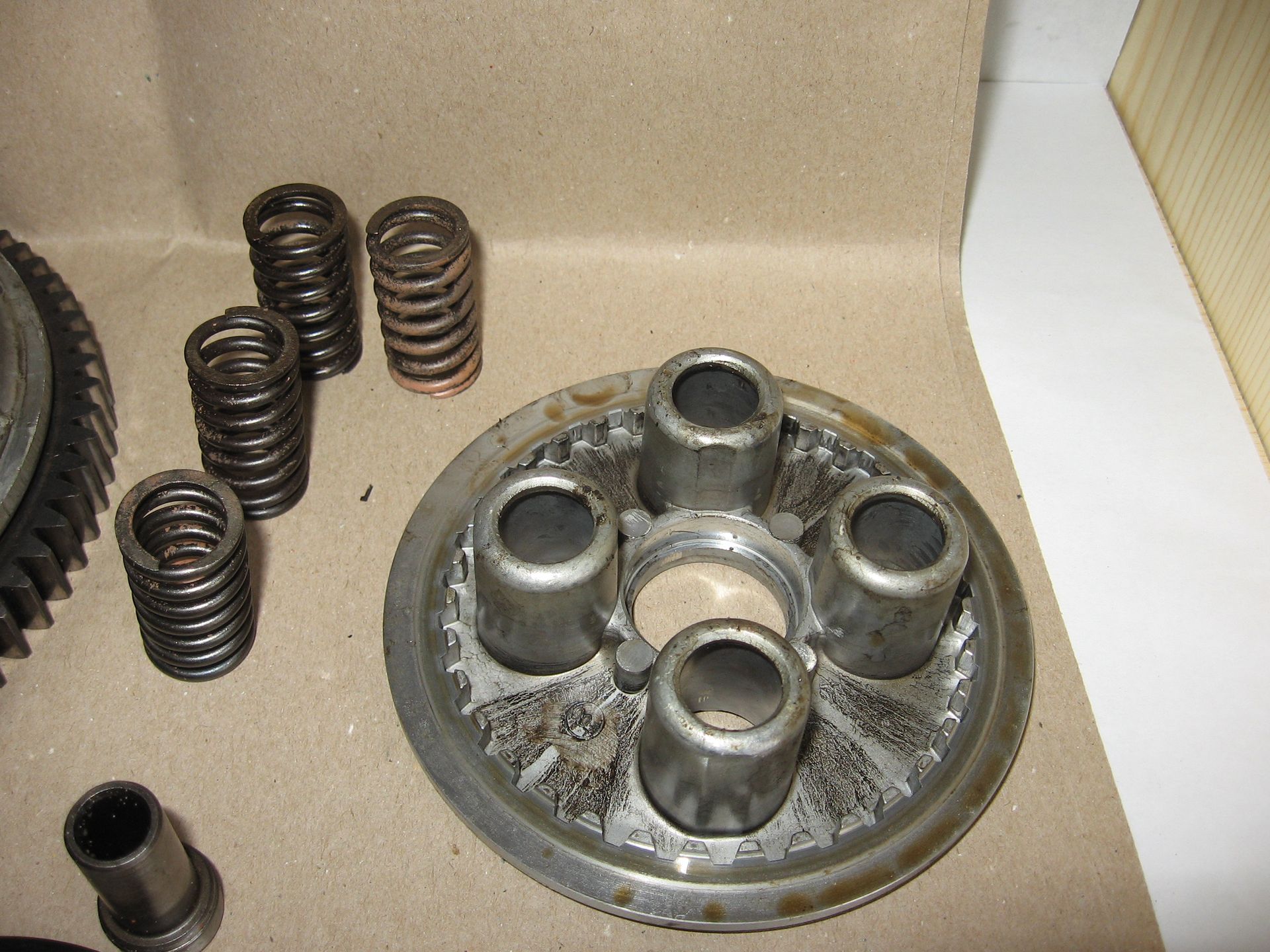 koppeling vf500c vf500f 84-85		22100-MJ8-000 ,  22350-KE8-000 , 22120-MJ8-000