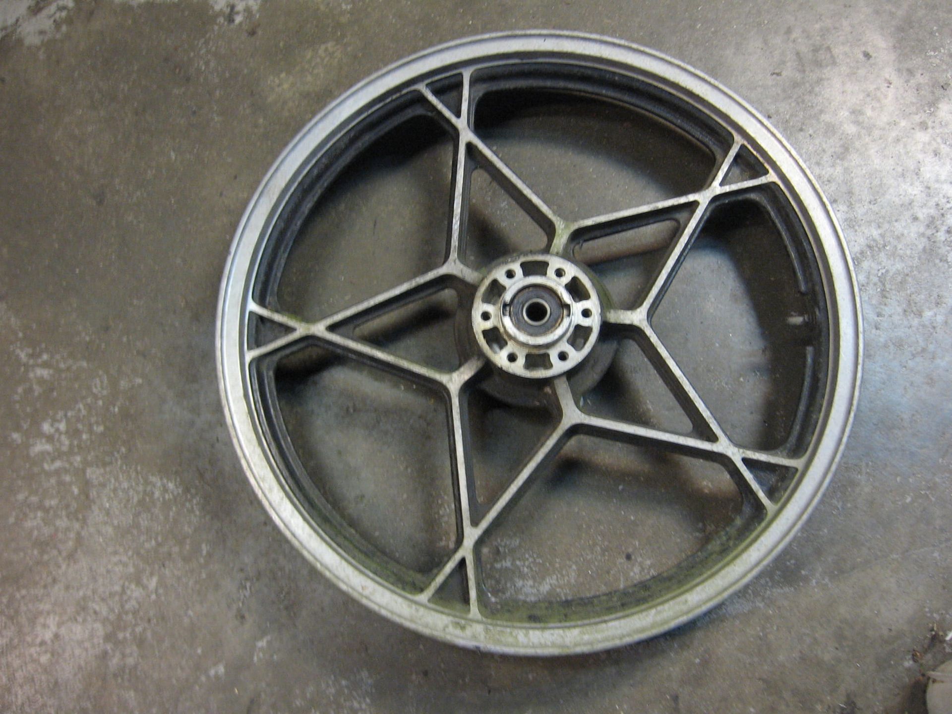 voorwiel 19x1,85 	gs1000g , Gs850g 1980 , 54111-45101	54111-45101-12U