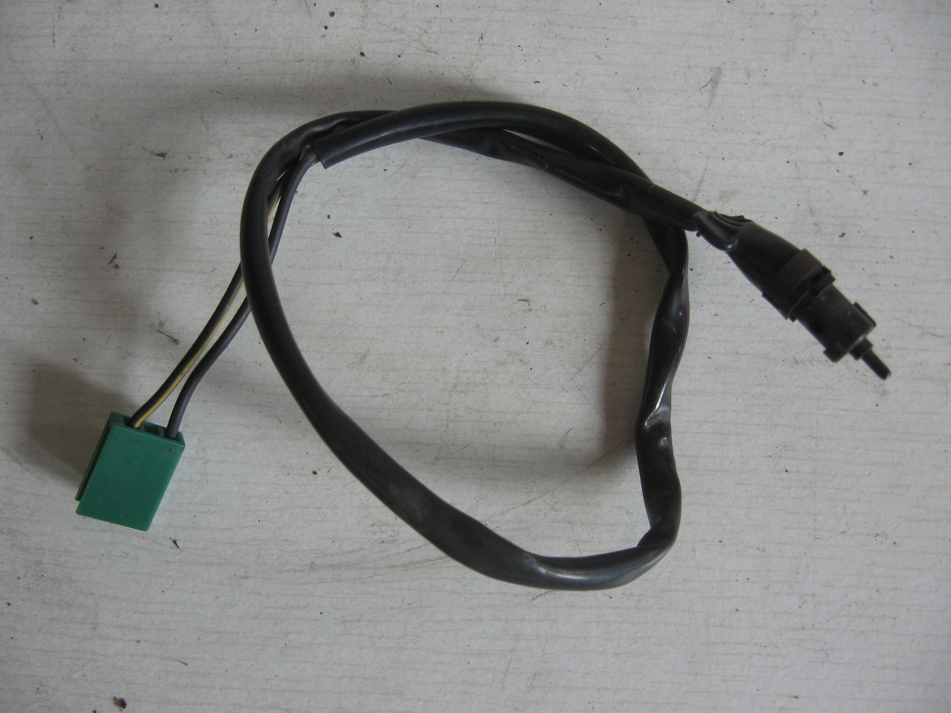 koppelings schakelaar	Xj700s 1985 – 1986	5h0-82980-09	3y6-82917-00	( montage clipjes zijn niet goed