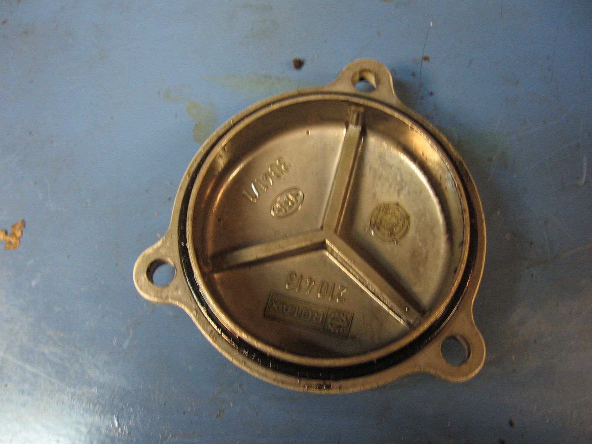 deksel oliefilter	F650gs 99-08  	11427652857 