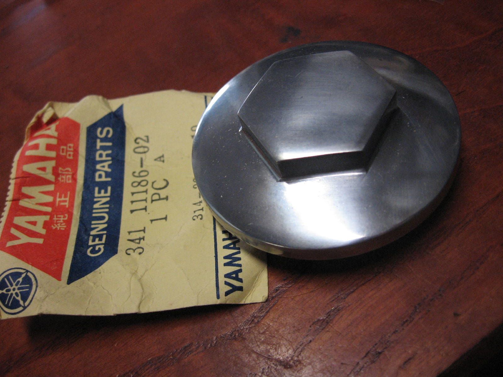 schroefdop aluminium met zeskant m45x1,5	tx750 1973-74	oem		341-11186-02