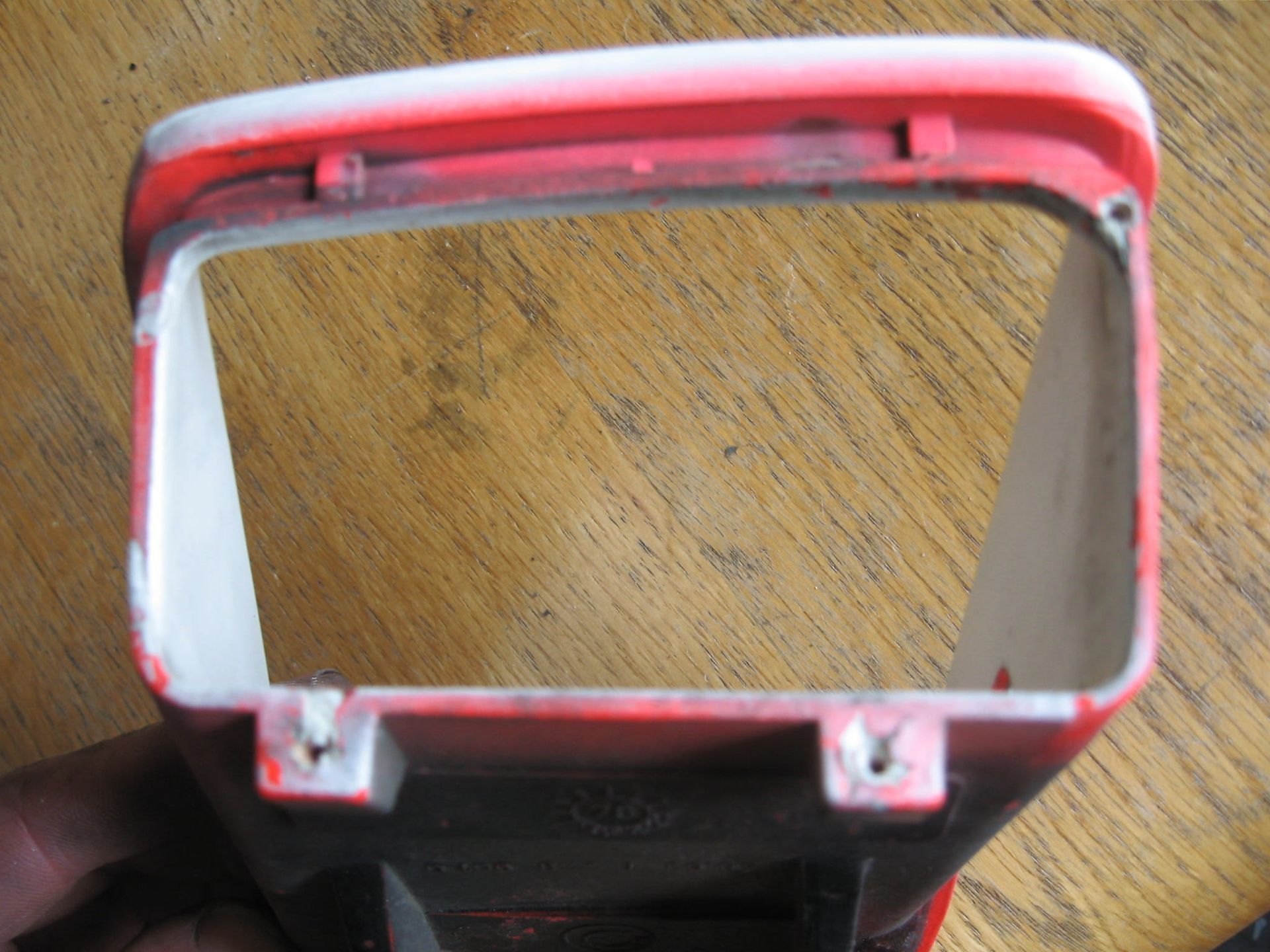 luchtinlaat kuip links 	RT	46631239143