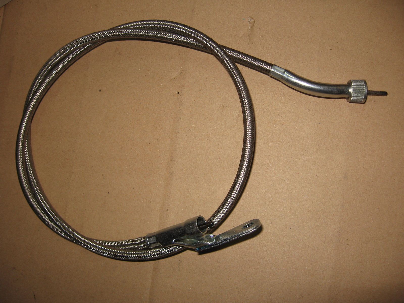 nieuwe kilometertellerkabel	staal omvlochten	yamaha	xv750 1981-82-83 / xv920 1982-83		20x-83550-00 ( 2g2 / 4x7 / 10m