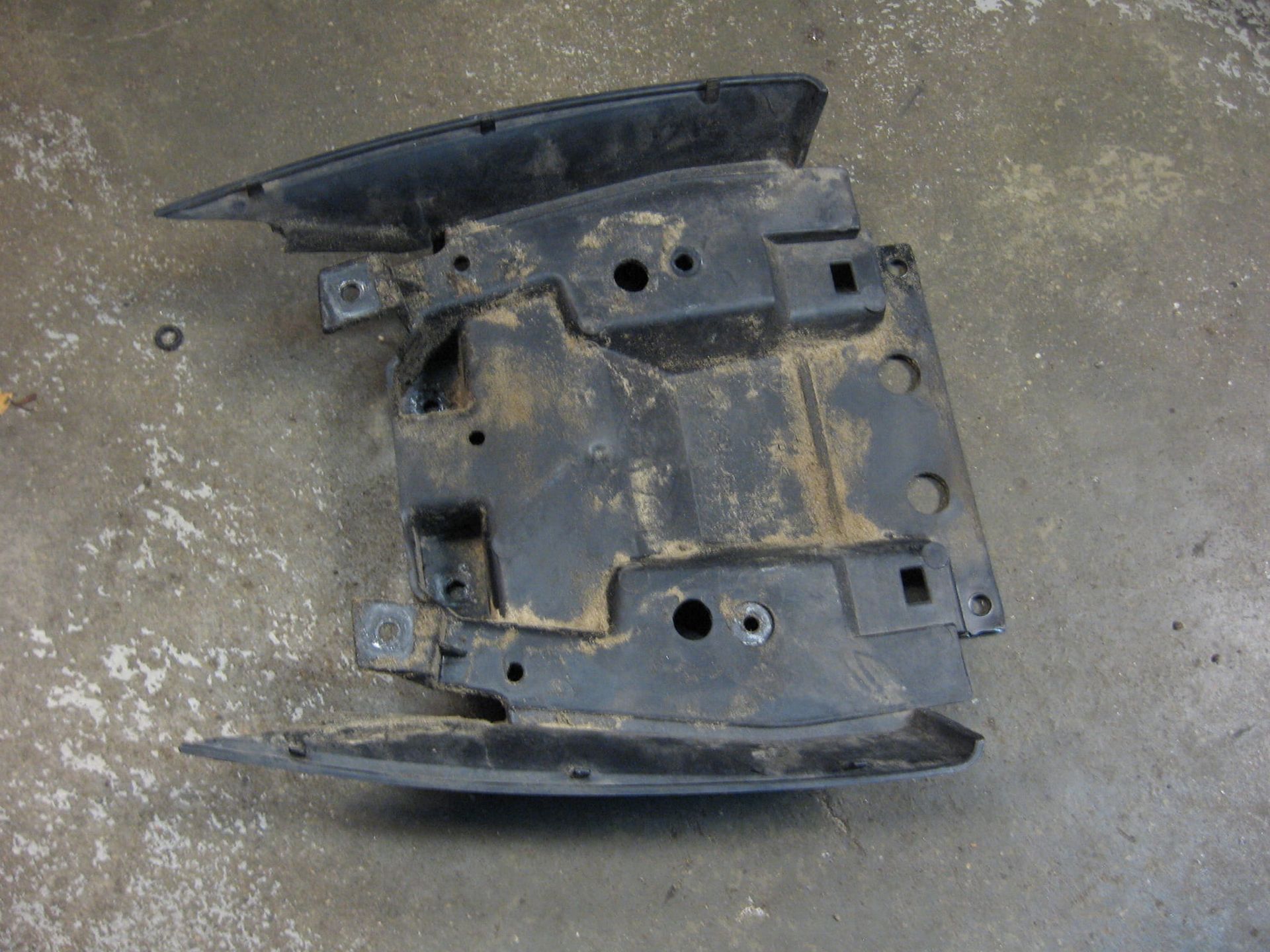 wheelcover ,rear section		46622346389 ,F650gs 99-04 , f650gs dakar 00-04