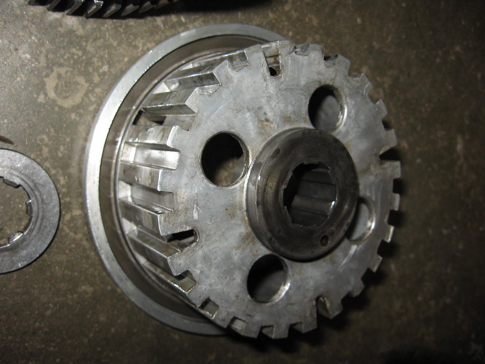 koppeling	Cmx250c 85-86 , cm250c 82-83	22100-kb4-670 , 22350-107-010 , 22121-kb4-670