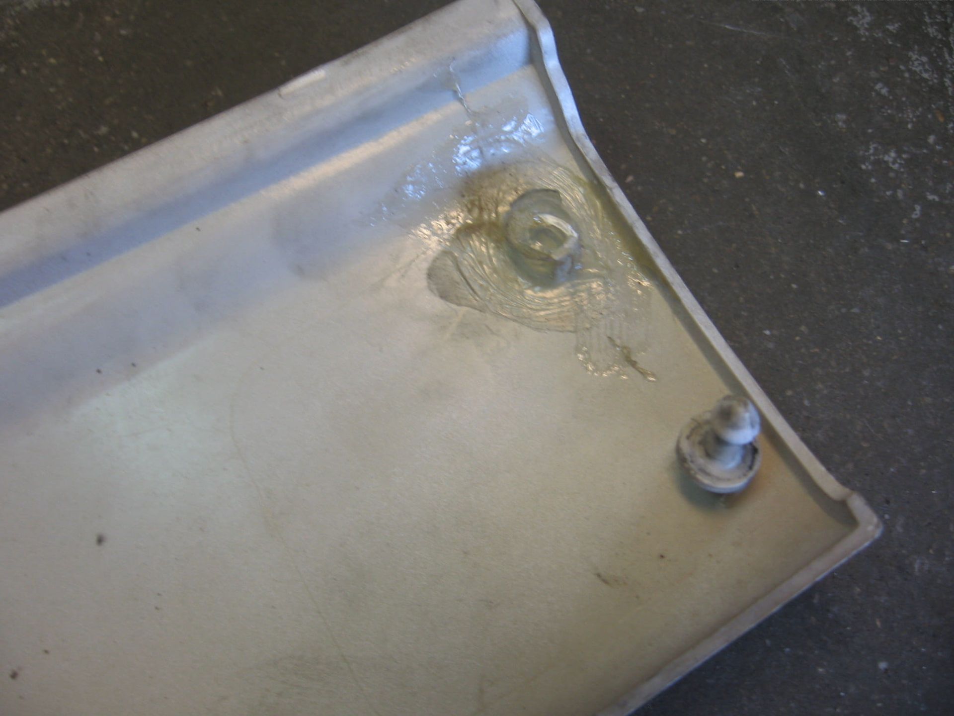 zijkap frame rechts	Gpz500s 1988	36002-5455 ,	één pen achteraan afgebroken