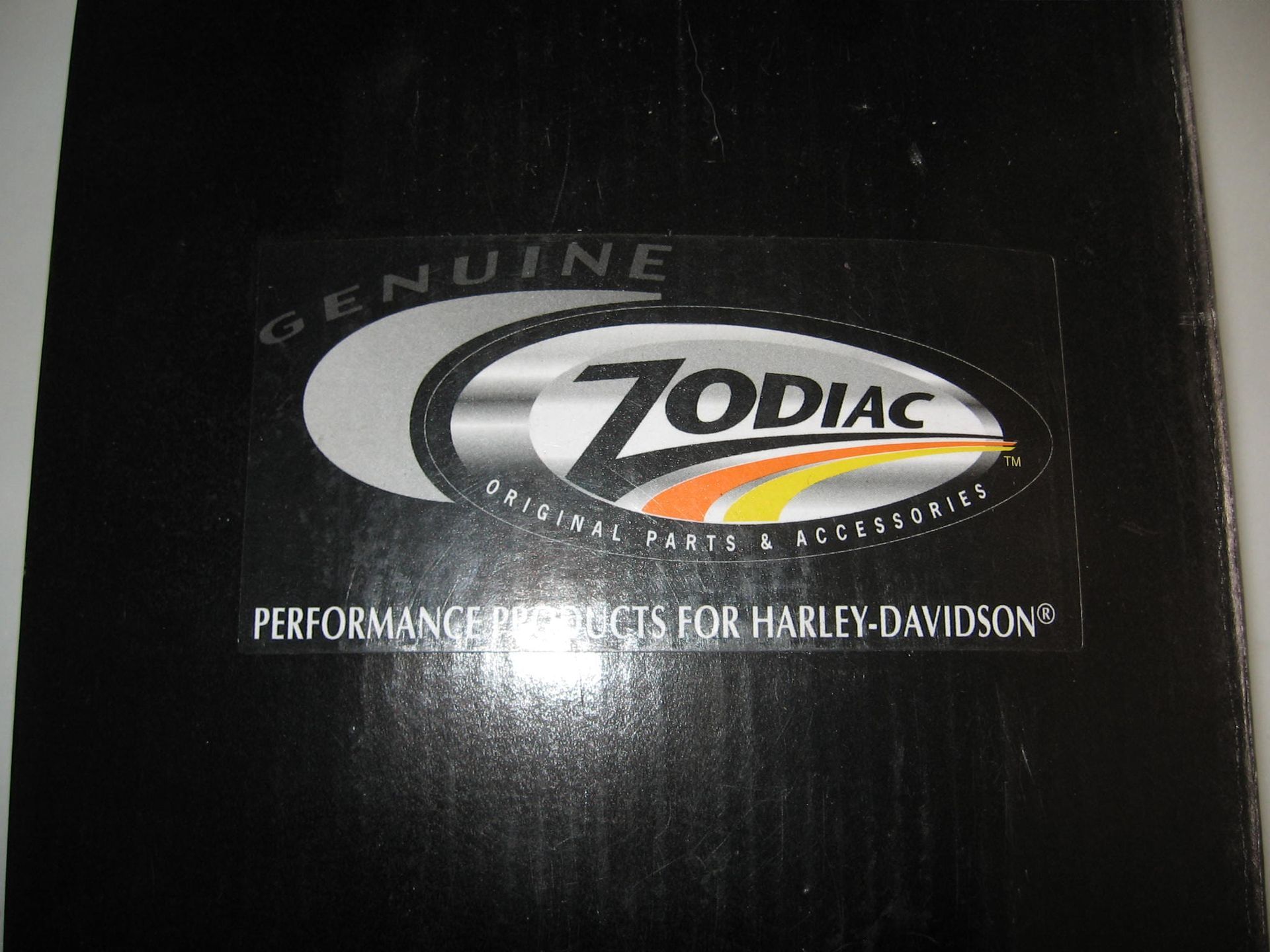 deksel versnellingsbak , extra heavy-duty voor BT vanaf 1936 4-bak met kick starter ,met bouten . Zodiac 292077 vervangend  33277-36A