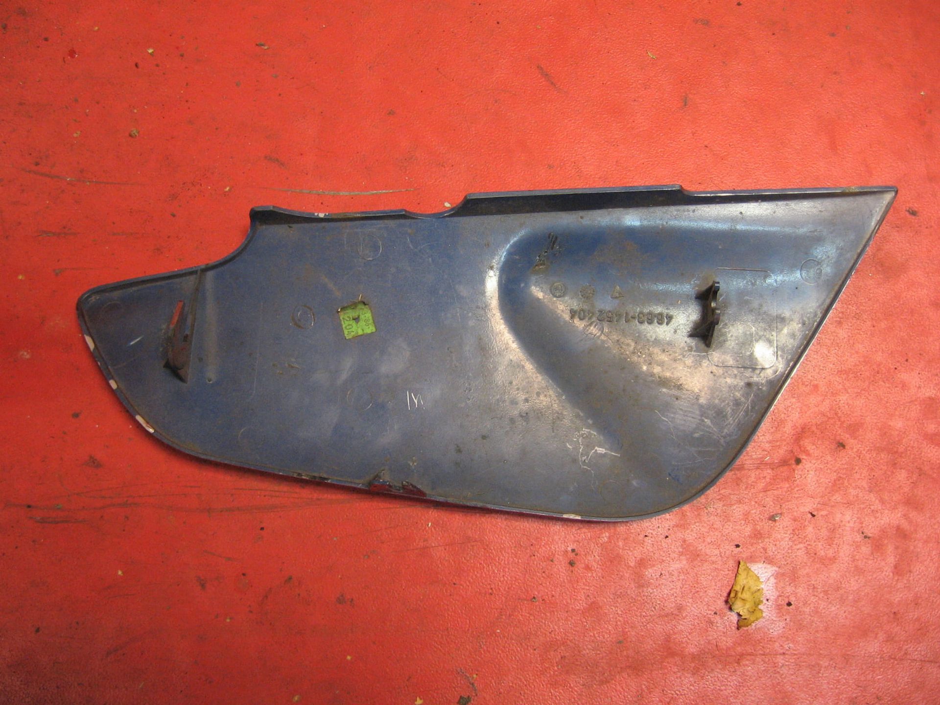 zijkapframe rechts  R80RT 84-95	46631452404	46632307738,  46632323914