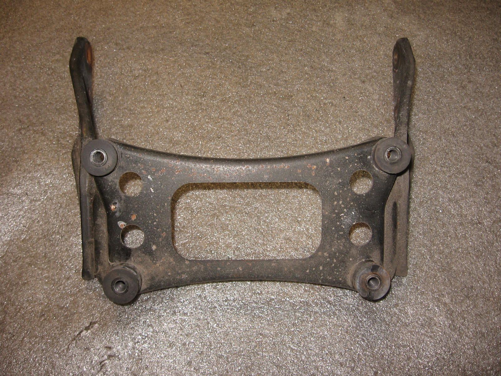 frame kontje / bagagedrager	St1100   	77313-mt3-000