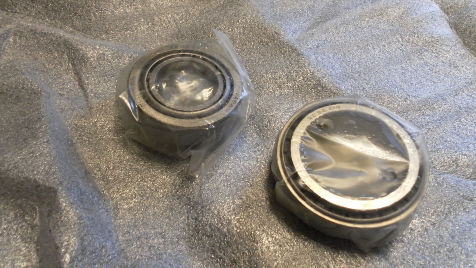 Balhoofd lager set	zx12R(zx1200a1,2)00-01/ ZX9R(ZX900E1,2F1,2)00-03/ZX6R98-01(ZX600G1,2 J1,2)/ZX63602	ssk908 (2)