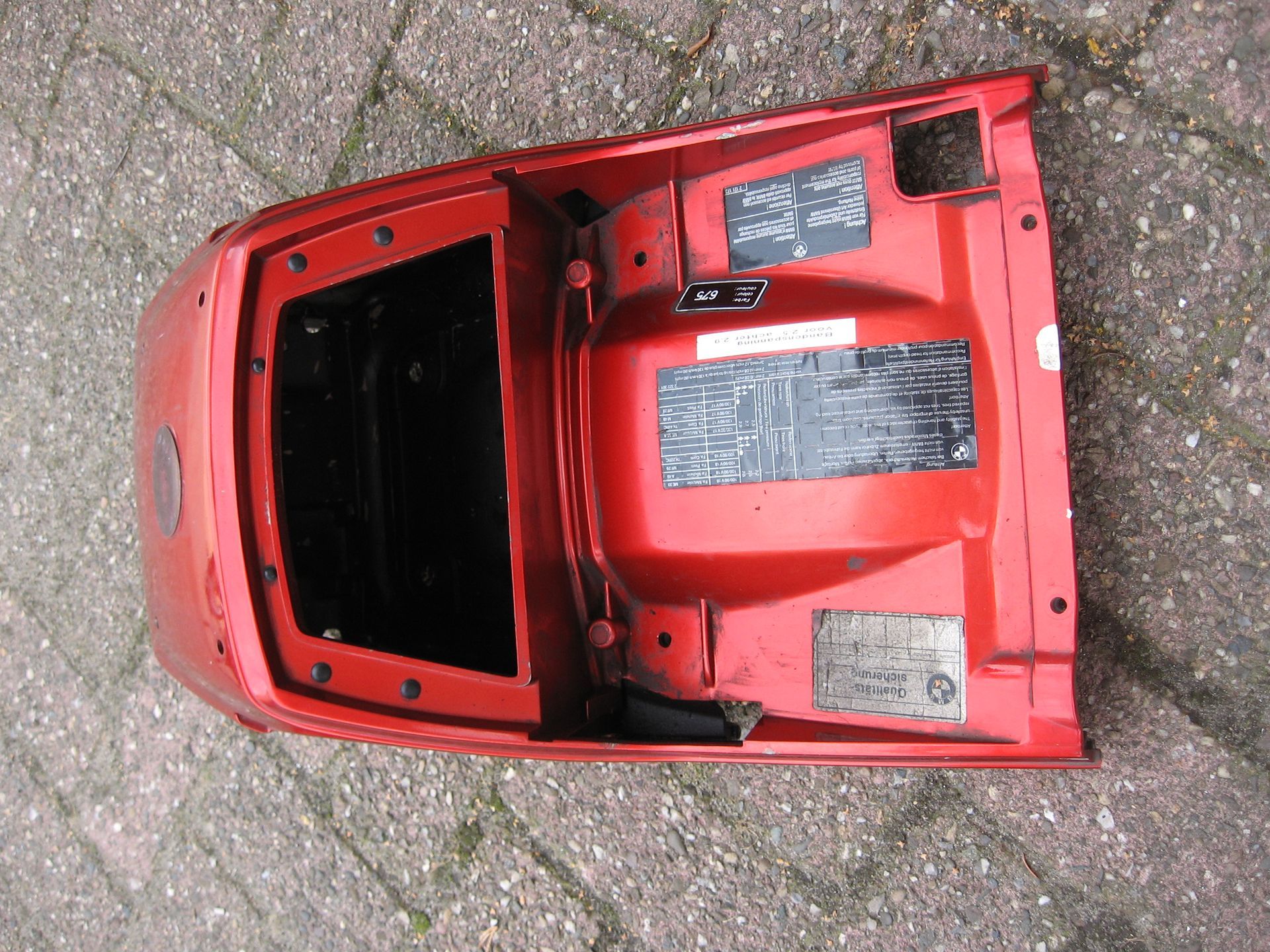 Kontje , boven en onderkant / Rood / zwart	k75 	52531456911 +52531453608