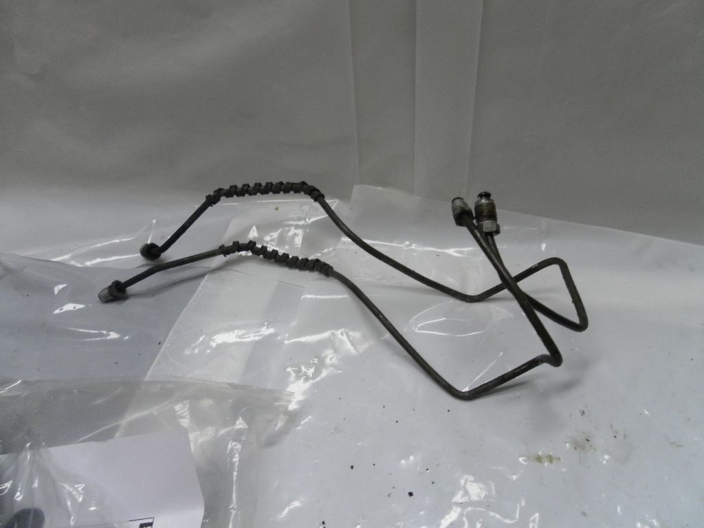 2 rempijpjes van abs pomp naar voren	R1100 R1150GS	34322314809	34322314811