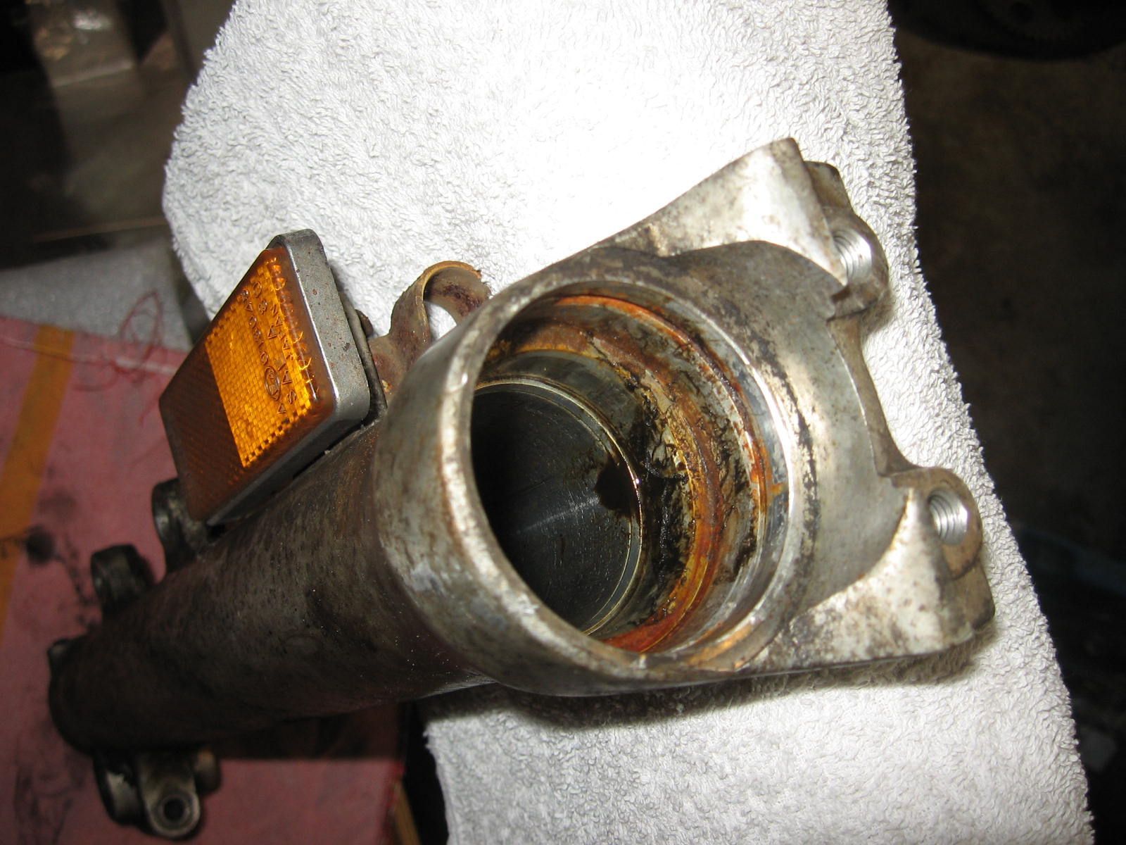 onderpoot voorvork rechts	Xj700 1985 xv1100 86-94	42h-23136