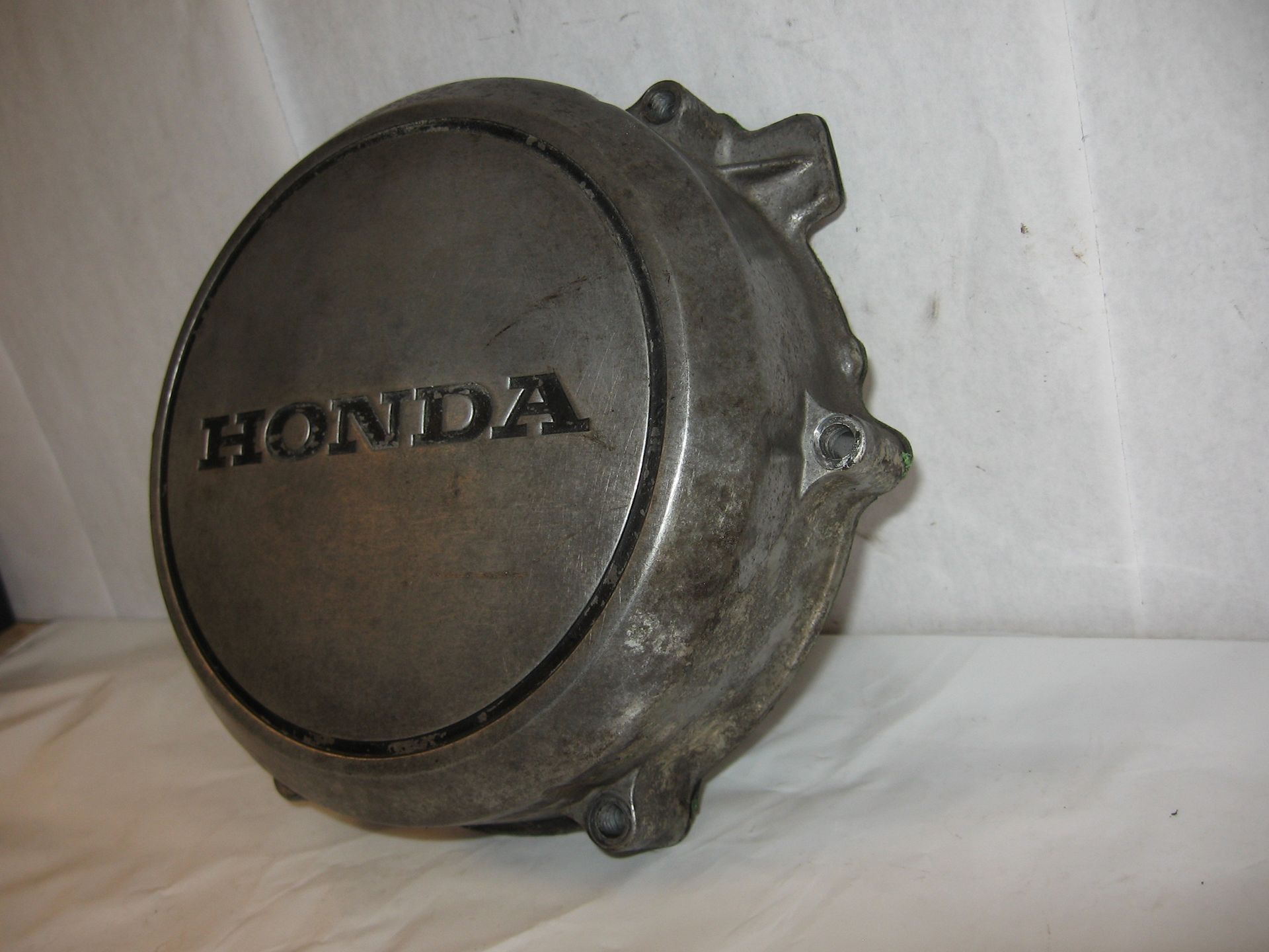 blokdeksel links dynamo	Vf750s 82-83 vf700c vf750c 	11631-MB0-000 	11631-MB0-505