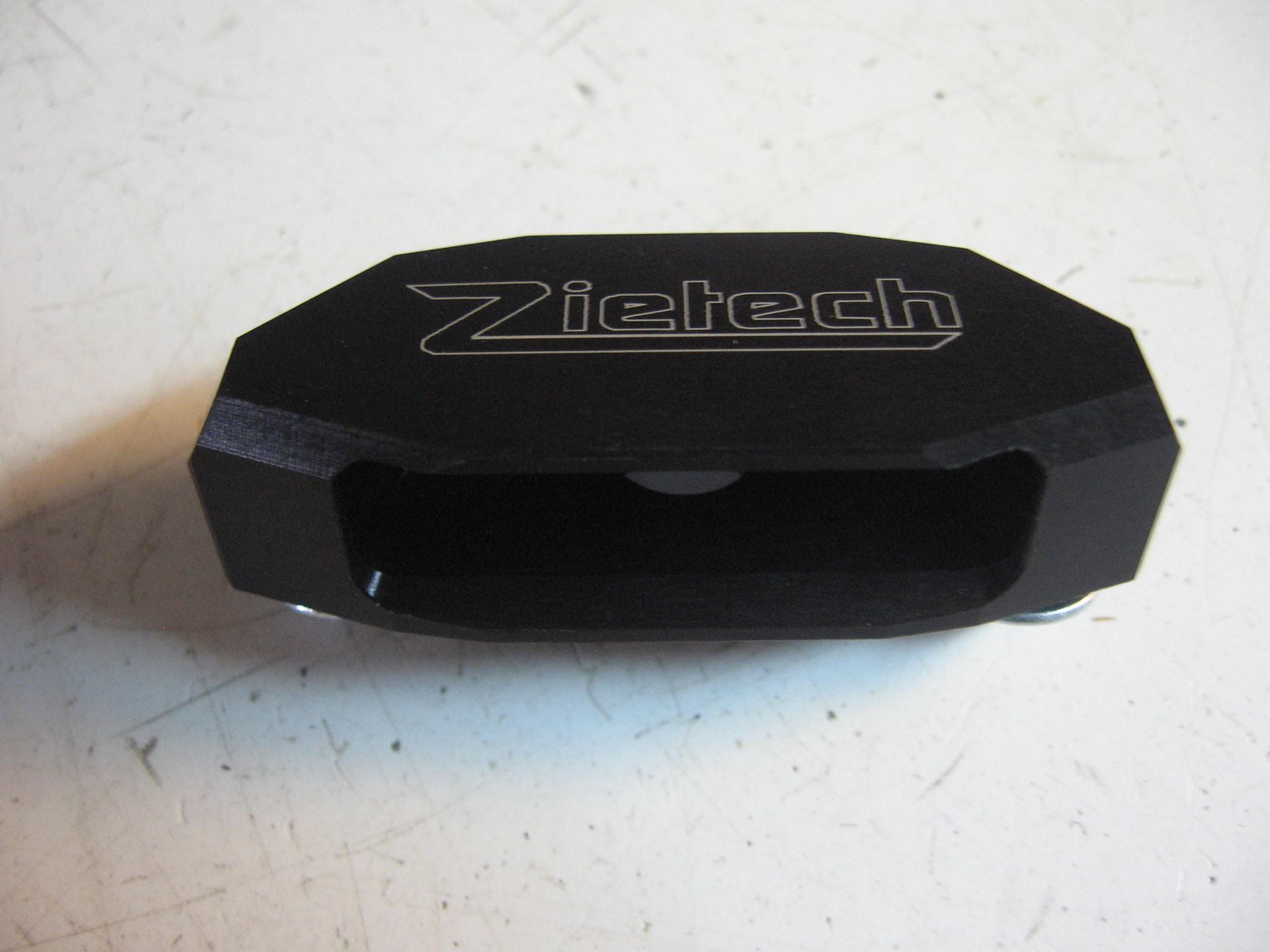 Led kentekenplaat verlichting  met aluminium huis van Zietech	breed 6cm		Led 256-035