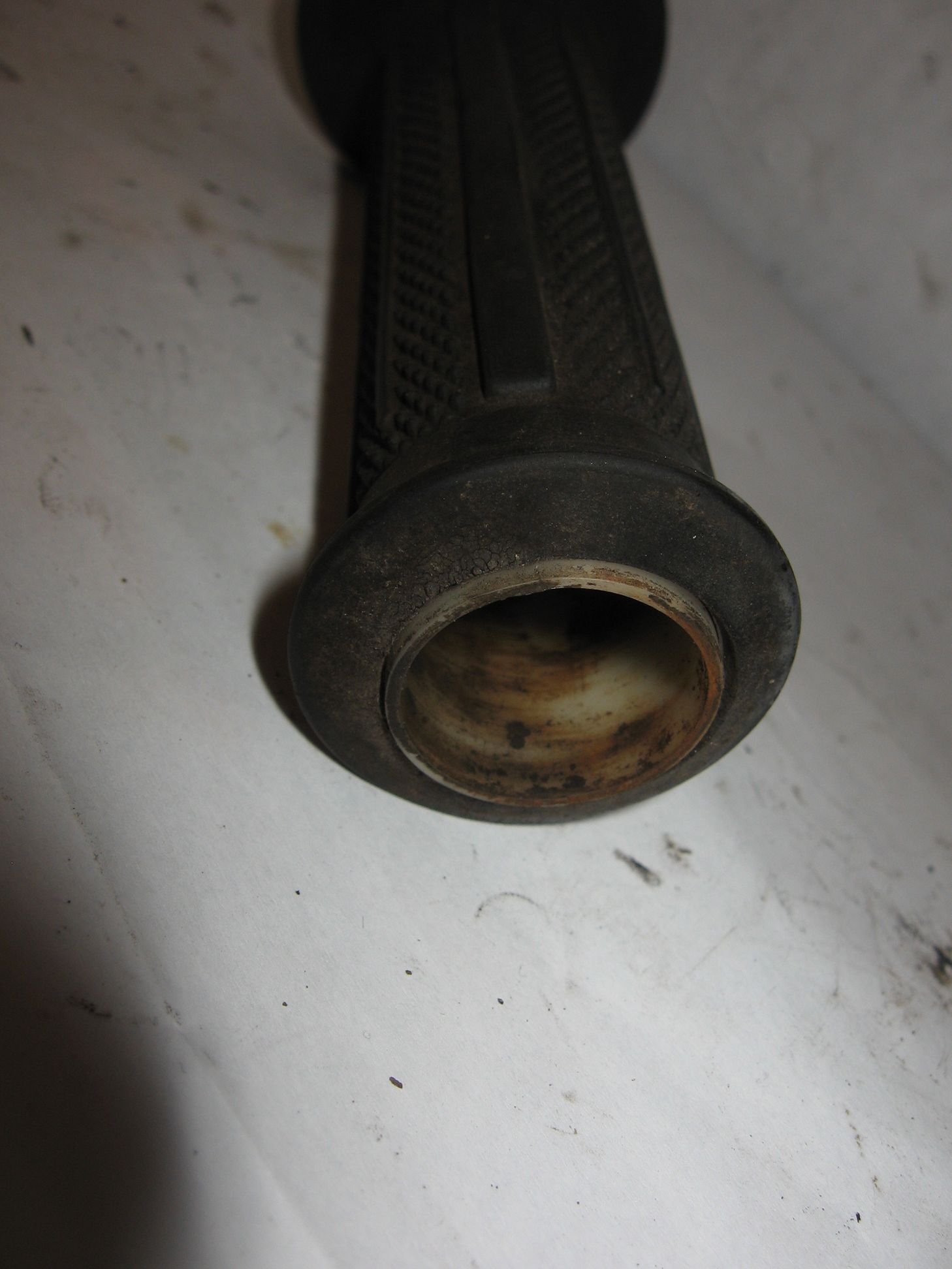 gashandvat	Gsx1100f 1988-94 , gsx1100g 82-83 , gs1150 84-86 , 	57110-49501