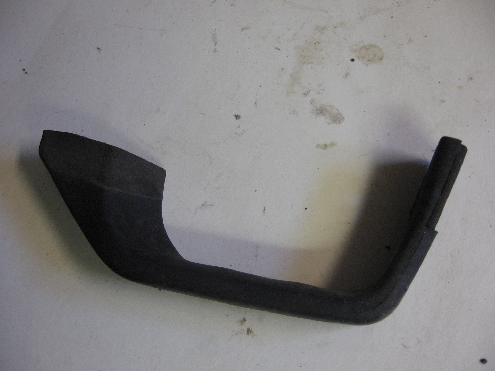 handgreep duo , passagier , links 	Xz550 1982-83	11H-21644-00