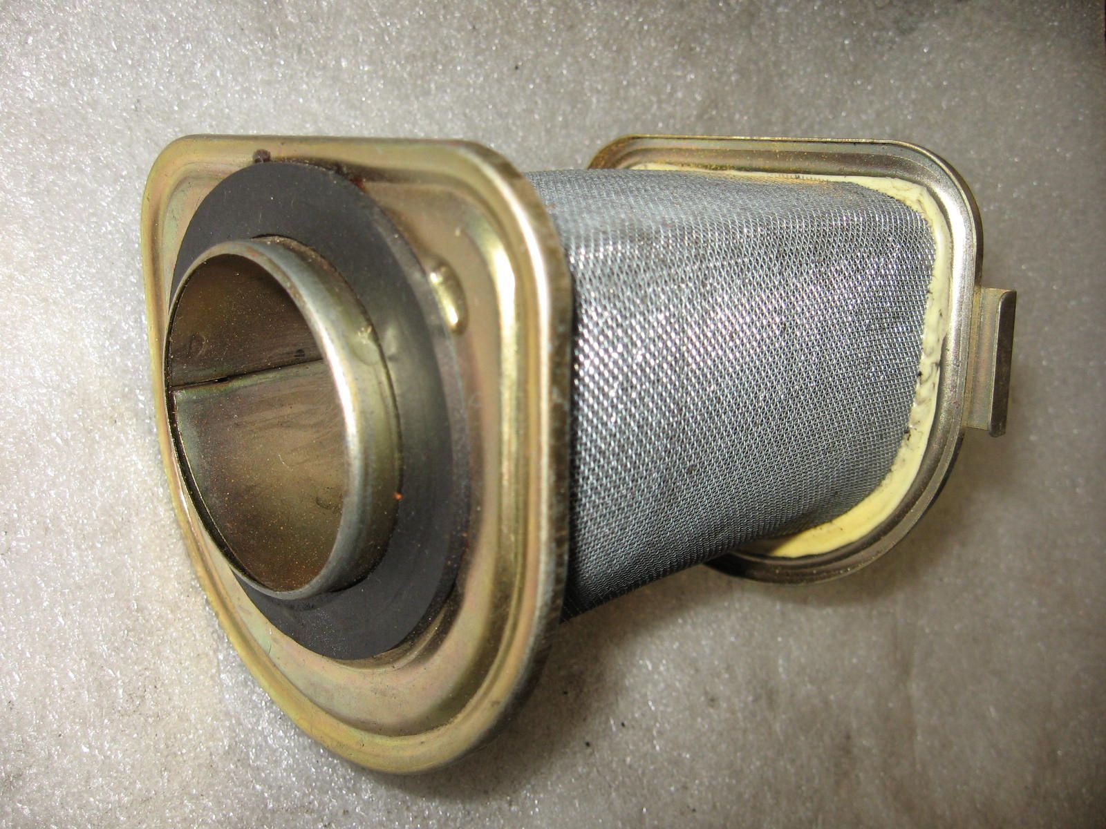 houder luchtfilter	Cmx250c 85-87  	17211-kr3-670	17211-kr3-660