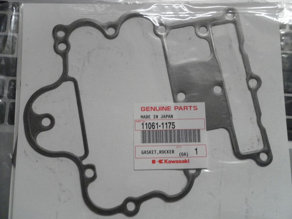 rocker cover		oem		11061-1175  vn1500 vn1600 kawa206
