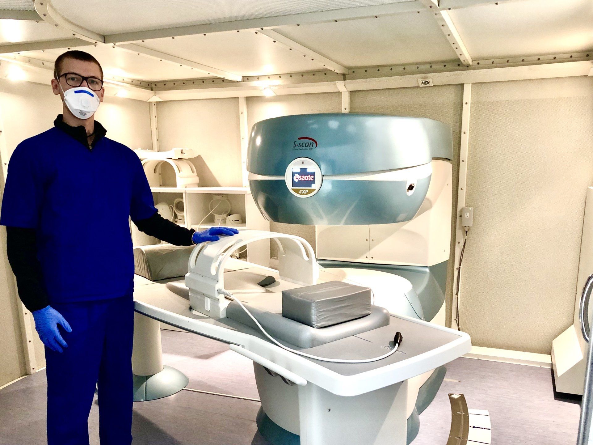 Lettino per radiografia