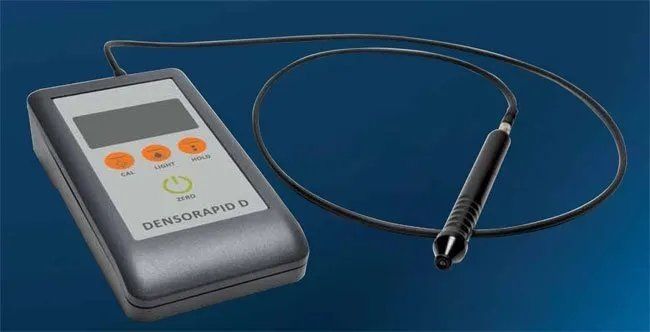 macchinetta di diagnosi con puntatore