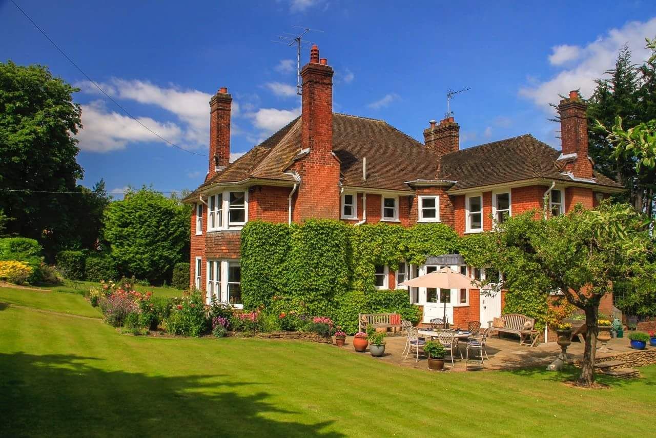 Lawn Maintenance Guildford Garden Services