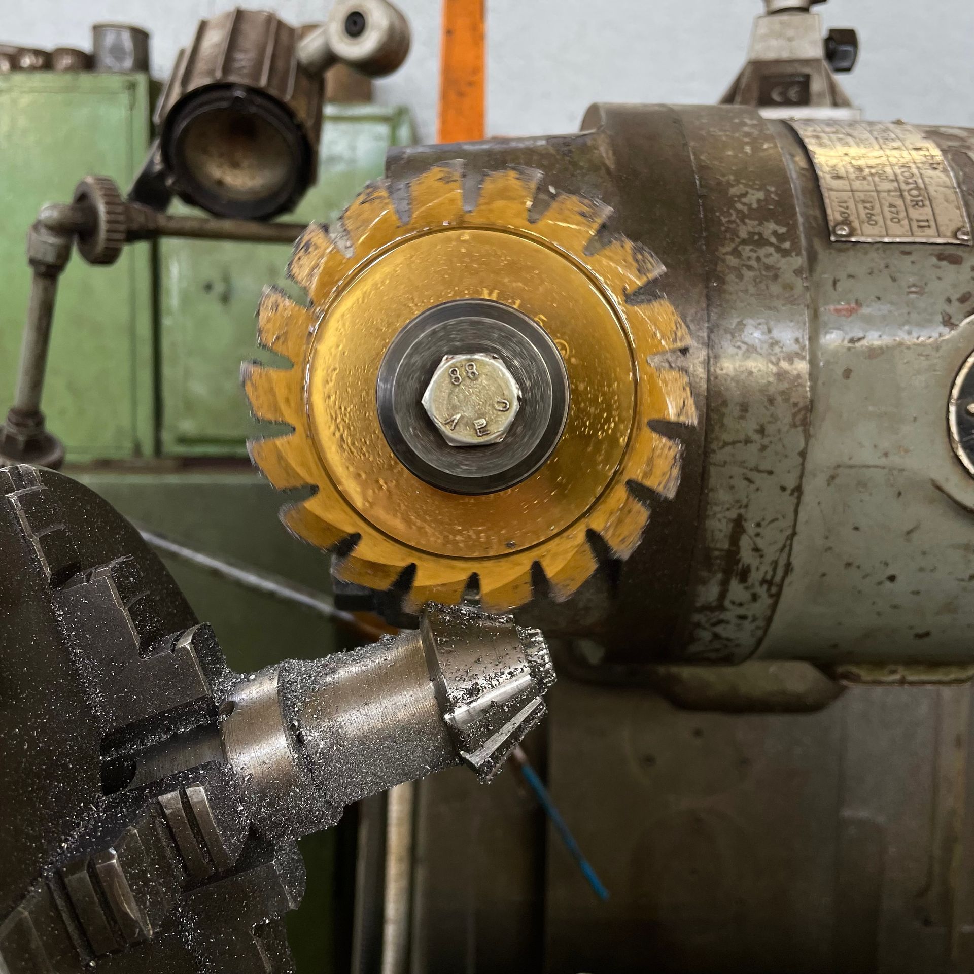 Ingranaggio conico alla fresa