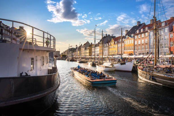 Travel Cruise with Tourist in Canal at Nyhavn — Bristol, VA — GSI Travel