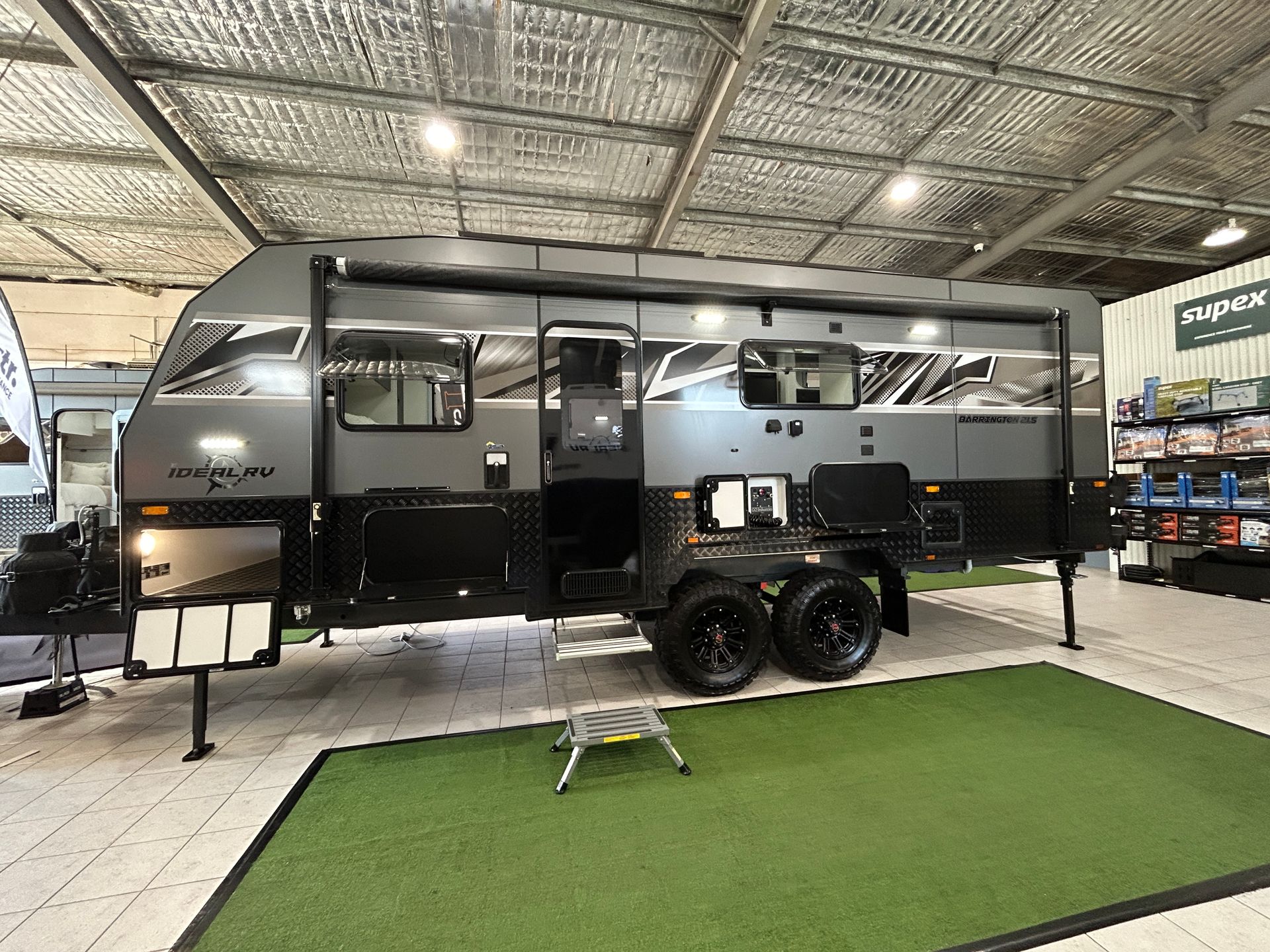 Ideal Barrington 21'5 Full Off-Road Triple Bunk **SUIT NEW BUYER**