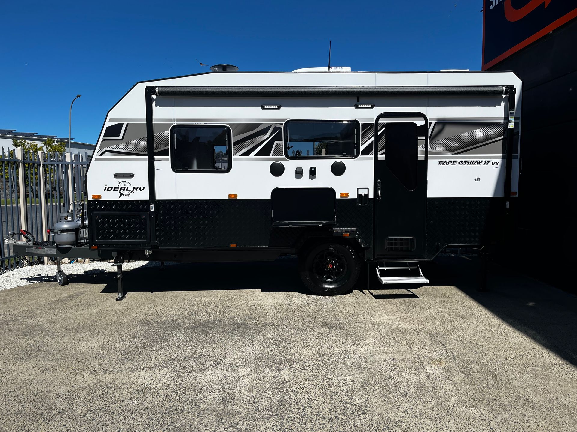 Ideal Cape Otway 17'