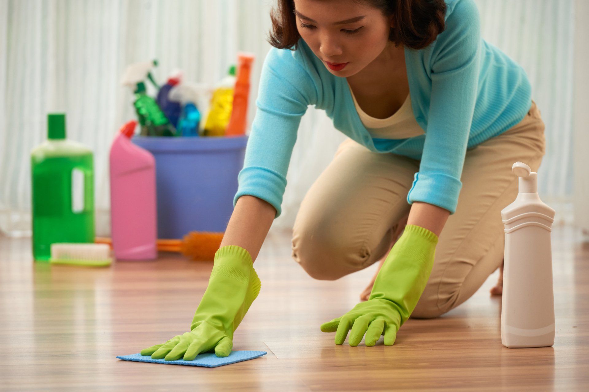 cleaning wooden floors