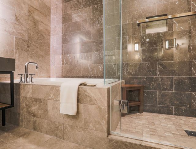 https://lirp.cdn-website.com/301d0720/dms3rep/multi/opt/modern-marble-tiled-bathroom-2022-10-17-01-15-19-utc-640w.jpg