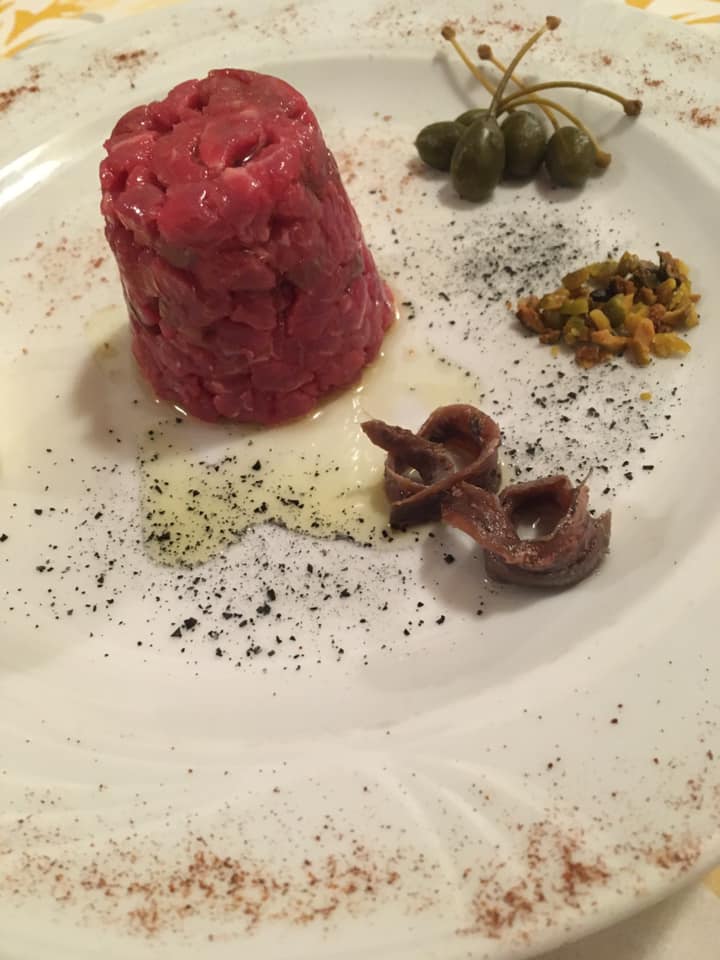 typical Tuscan dishes