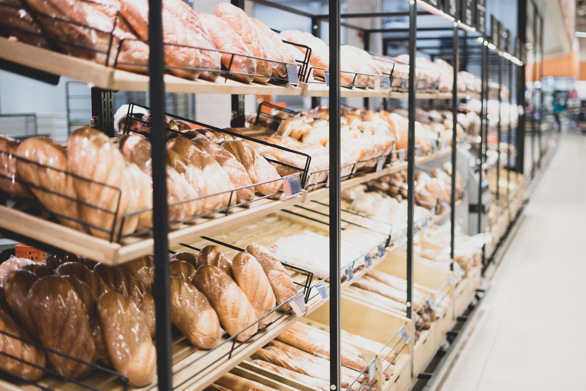 scaffali per negozio di alimentari