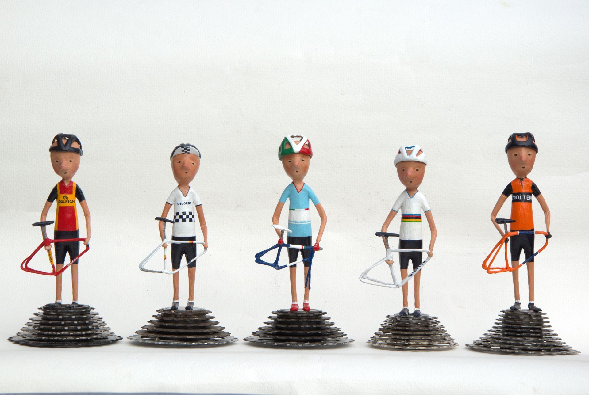 Collection of retro cyclists