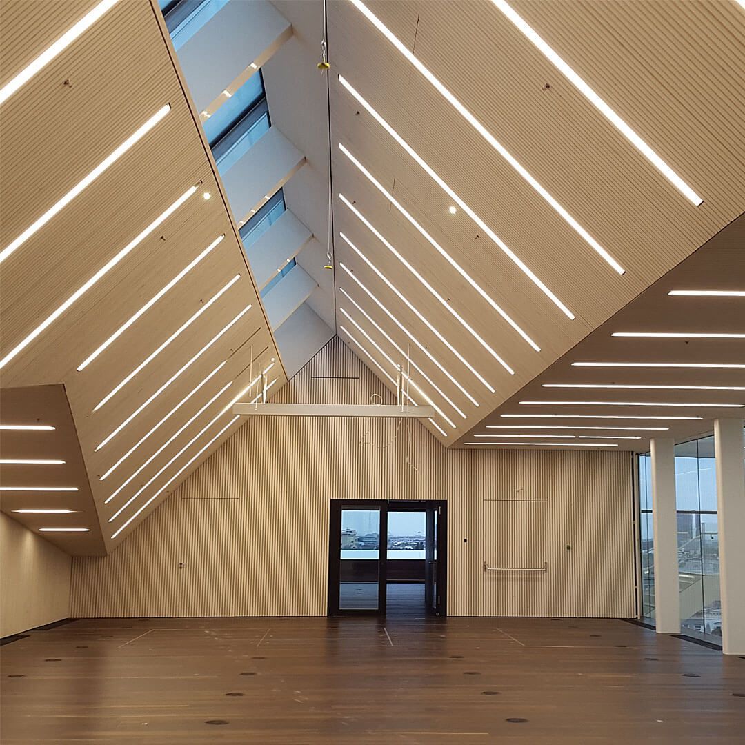 WoodenComfort Holz-Klimadecke für Bildungs- und Seminarzentren