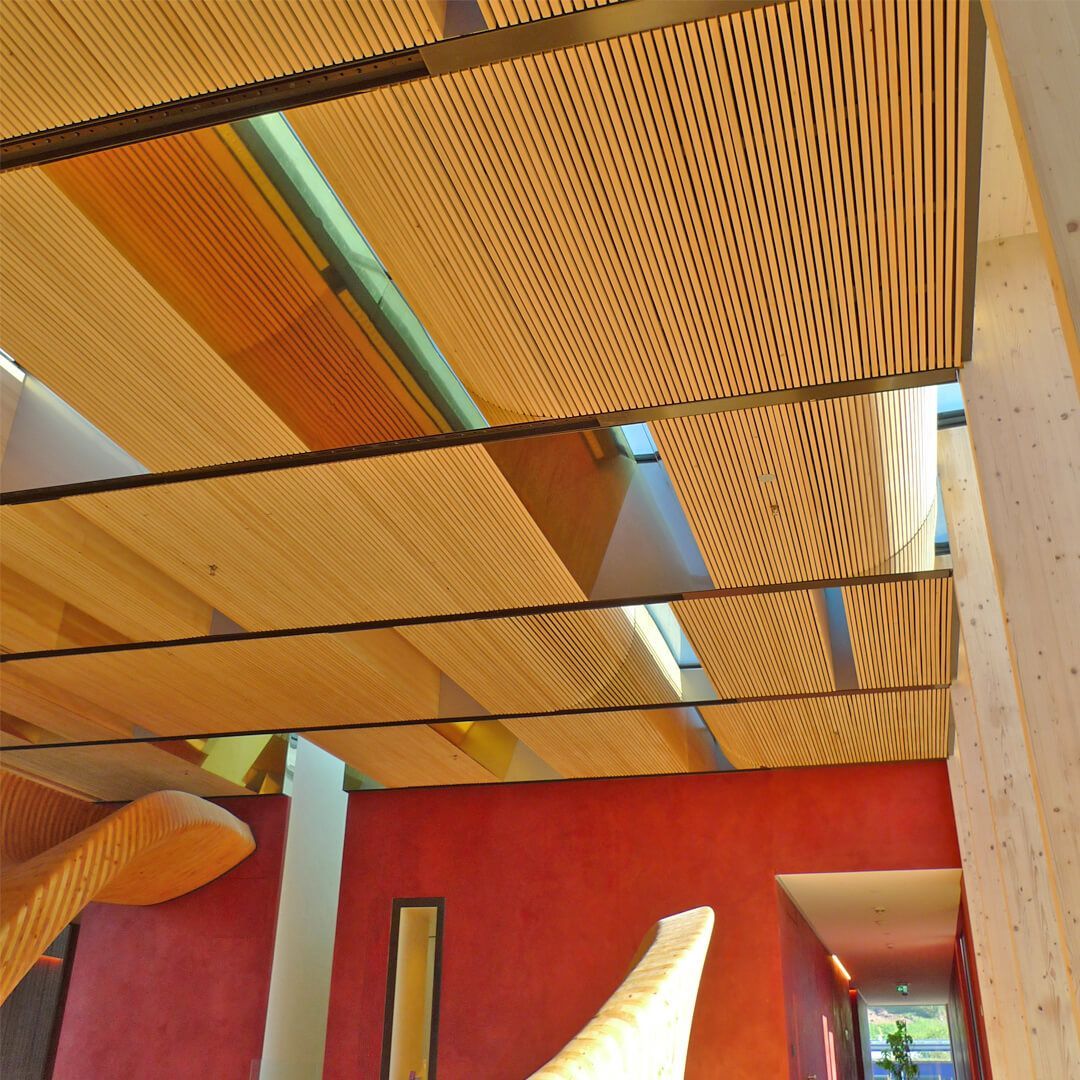 WoodenComfort Heiz-Klimadecke im Omicron Campus in Klaus, Österreich