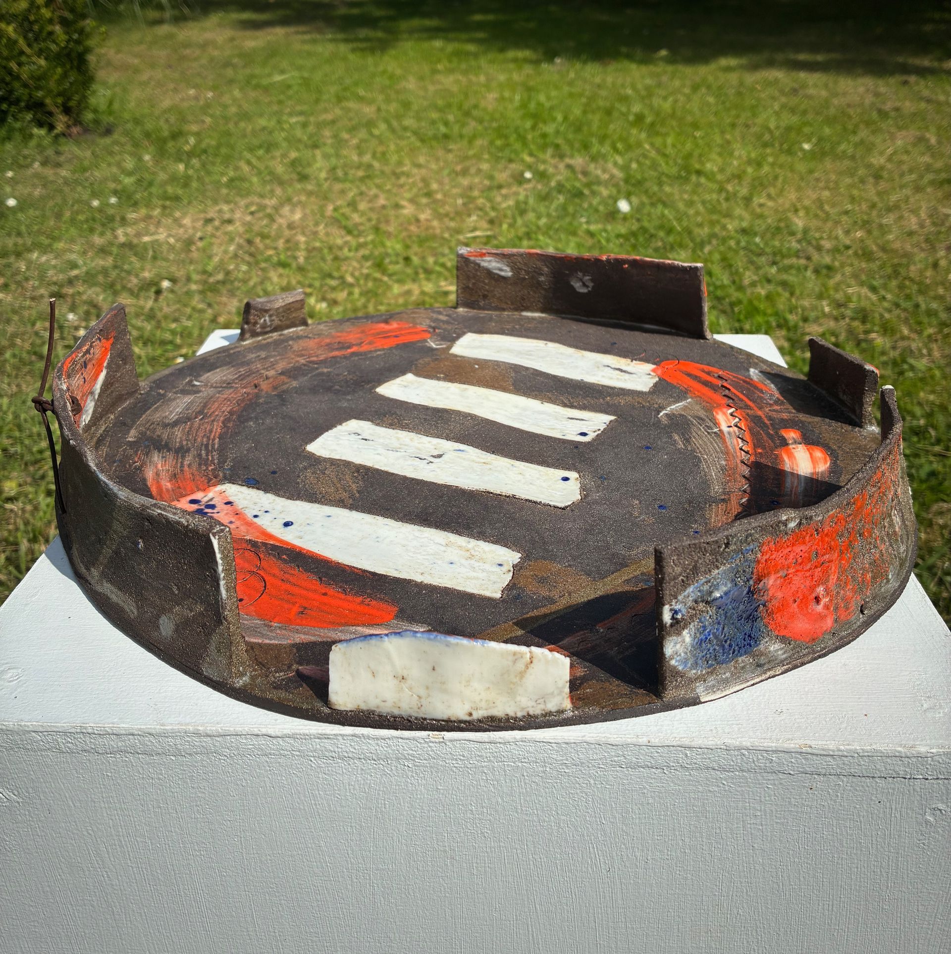 'Stone Circle'
Black stoneware with porcelain inclusions
