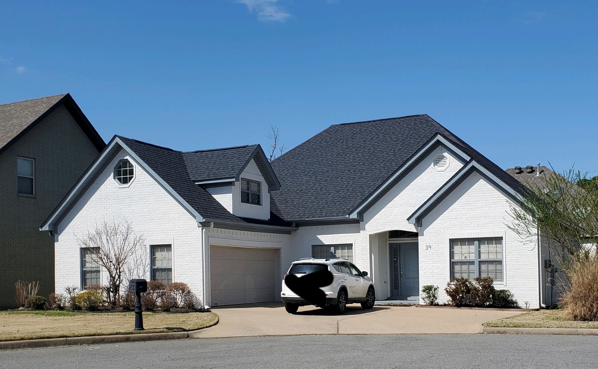 CertainTeed Landmark architectural in Moire Black