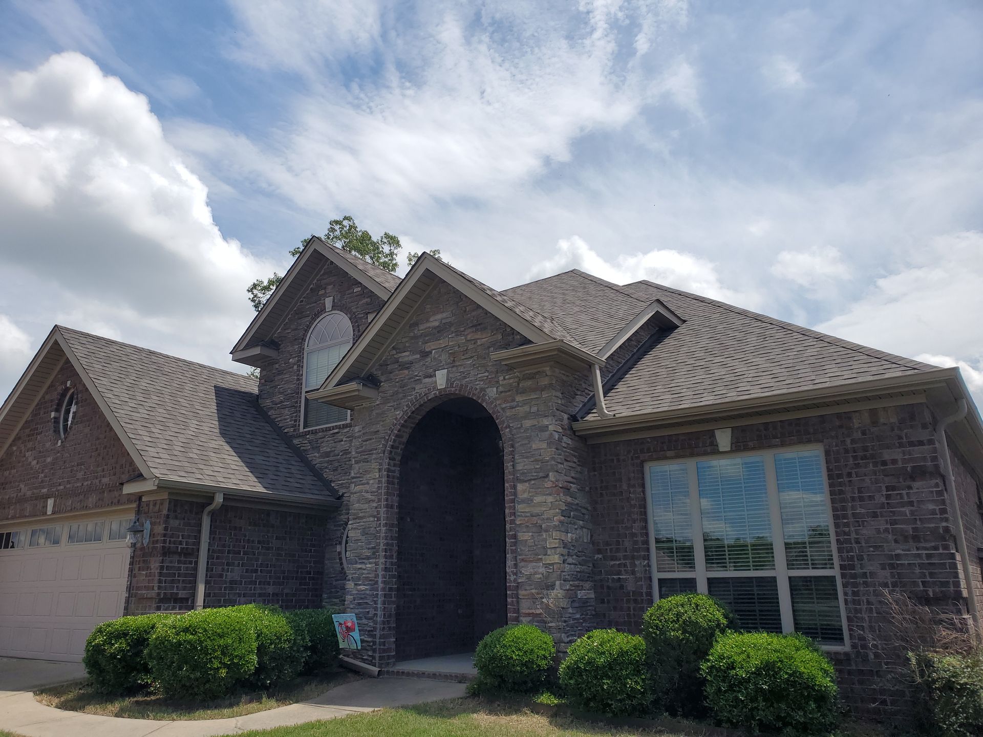 CertainTeed Landmark architectural in Weathered Wood