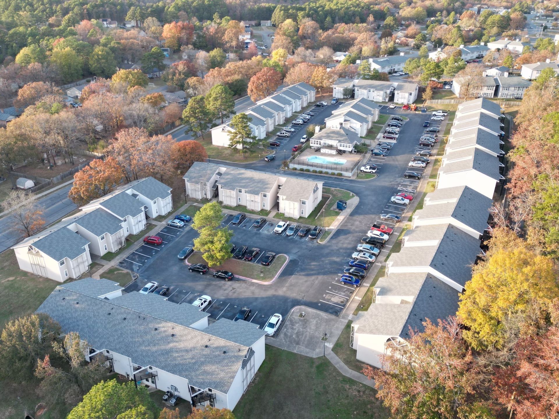 Arbour Apartments in Maumelle, AR. IKO Cambridge architectural in Harvard Slate