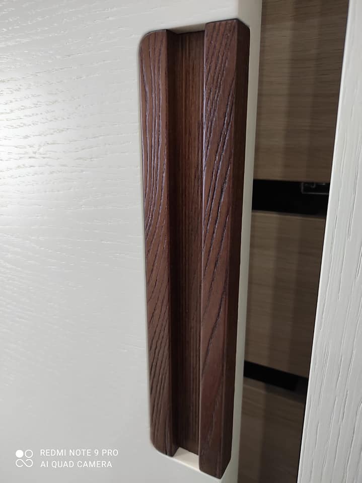 dettaglio ante in armadio